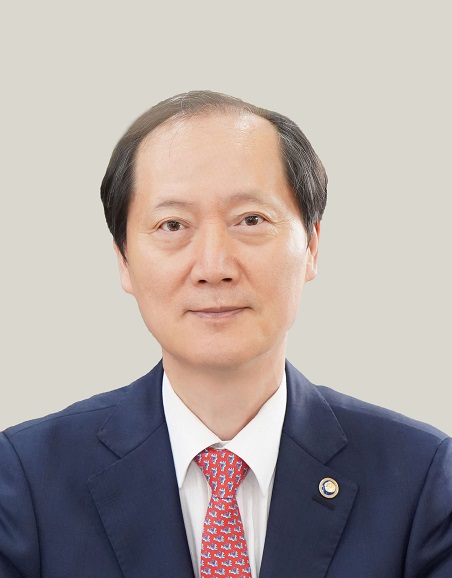 제35대 이완규 법제처장 사진